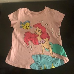 Old navy graphic tee